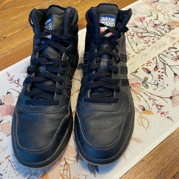 Adidas | Presents Hoops | Mid Basketball Sneaker | Men’s 10.5 - Picture 2 of 7